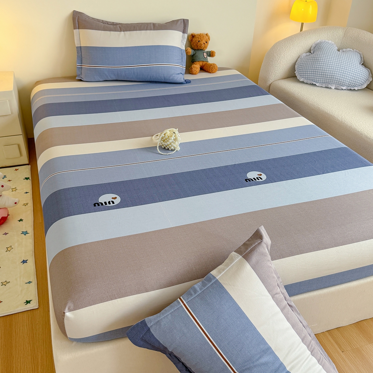 91家纺网 家纺一手货源 找家纺 尚帛 2026新款全棉品质喷气印花爆款四件套 多规格套件 单品系列-单床笠 时尚慕斯