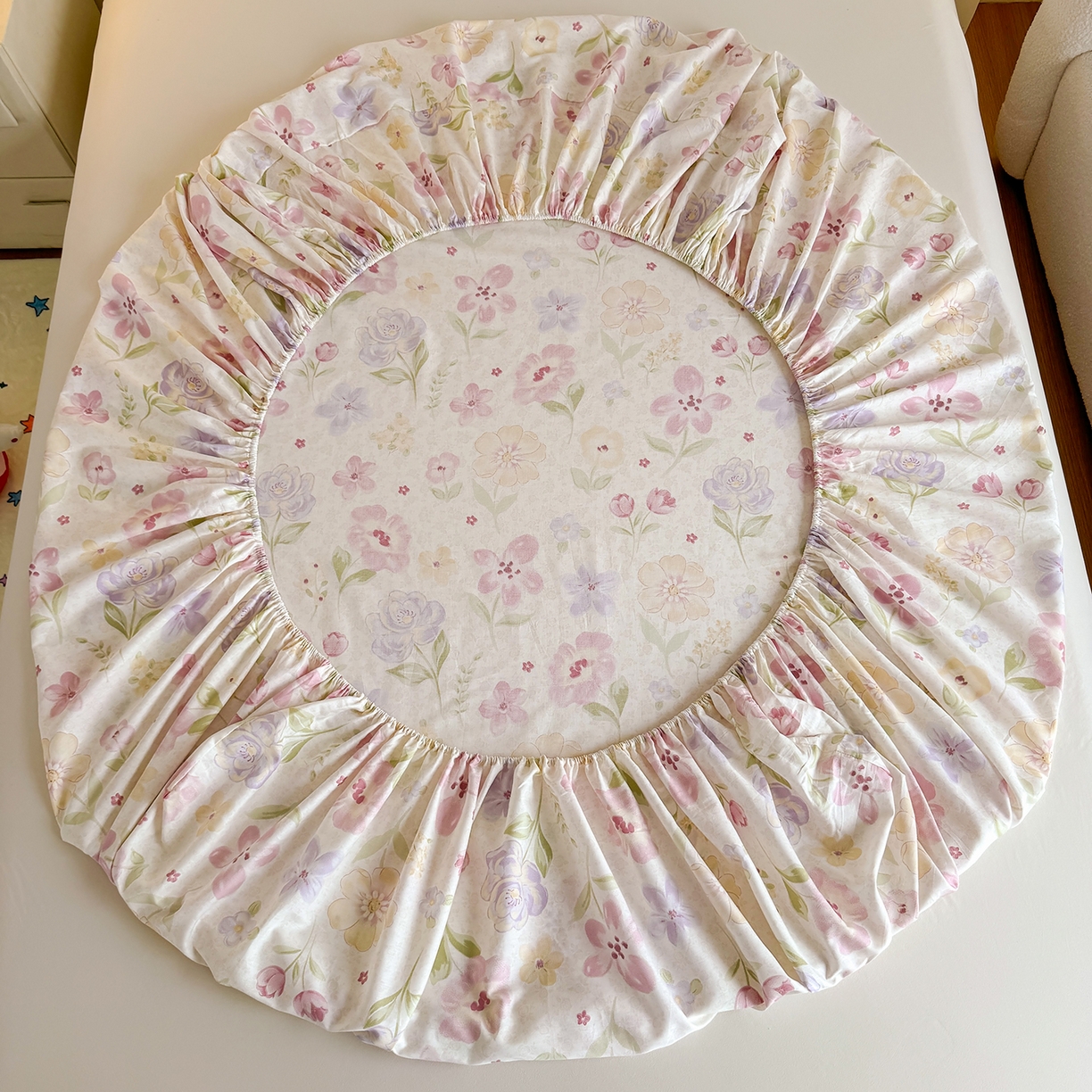 91家纺网 家纺一手货源 找家纺 尚帛 2026新款全棉品质喷气印花爆款四件套 多规格套件 单品系列-单床笠 甜心花朵