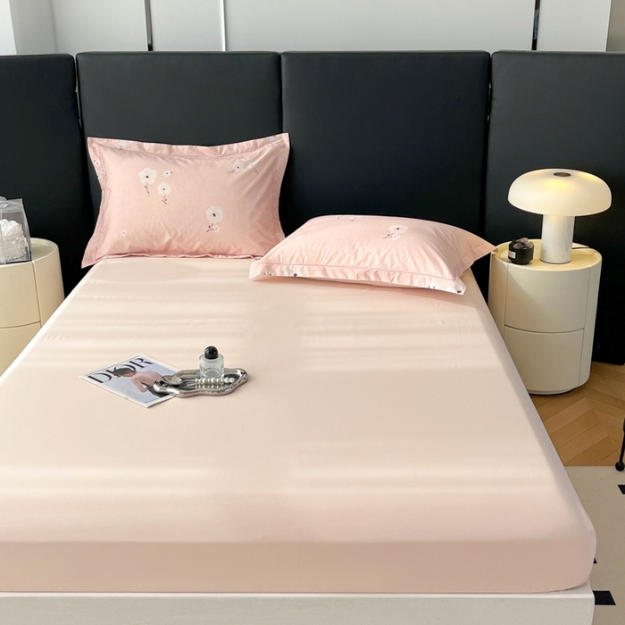 91家纺网 家纺一手货源 找家纺 艾迪尚家纺 2026新款133X76宽幅全棉纯棉印花单品床笠 床笠单件 南意-粉