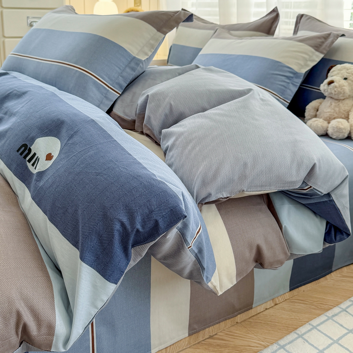 91家纺网 家纺一手货源 找家纺 尚帛 2026新款全棉品质喷气印花爆款四件套 多规格套件 单品系列-单被套 时尚慕斯