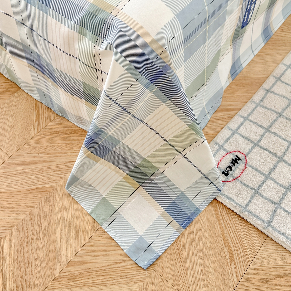 91家纺网 家纺一手货源 找家纺 尚帛 2026新款全棉品质喷气印花爆款四件套 多规格套件 单品系列-四件套 格兰德-蓝