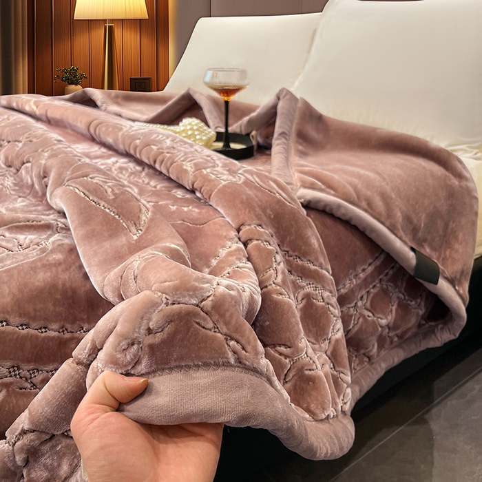 91家纺网 家纺一手货源 找家纺 凯轩毛毯网销专供 2026新款仿刺绣双层加厚压花云毯 豆沙红