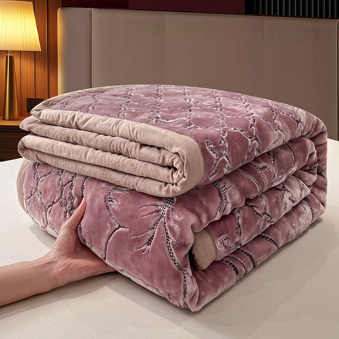 91家纺网 家纺一手货源 找家纺 凯轩毛毯网销专供 2026新款仿刺绣双层加厚压花云毯 绛紫色