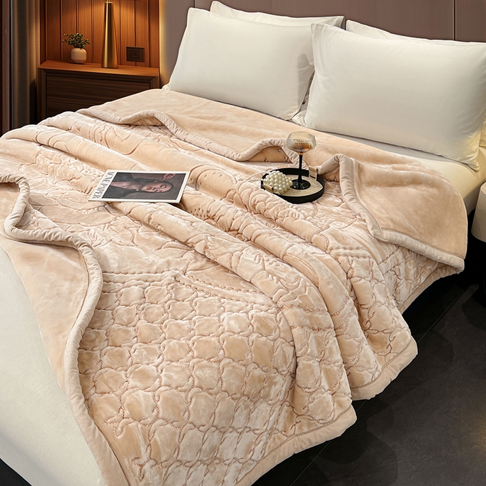 91家纺网 家纺一手货源 找家纺 凯轩毛毯网销专供 2026新款仿刺绣双层加厚压花云毯 奶油咖