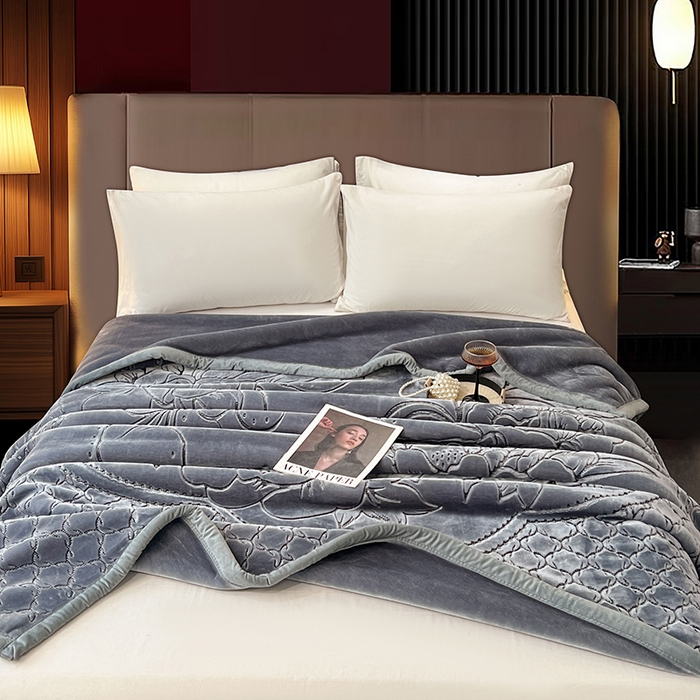 91家纺网 家纺一手货源 找家纺 凯轩毛毯网销专供 2026新款仿刺绣双层加厚压花云毯 深灰色