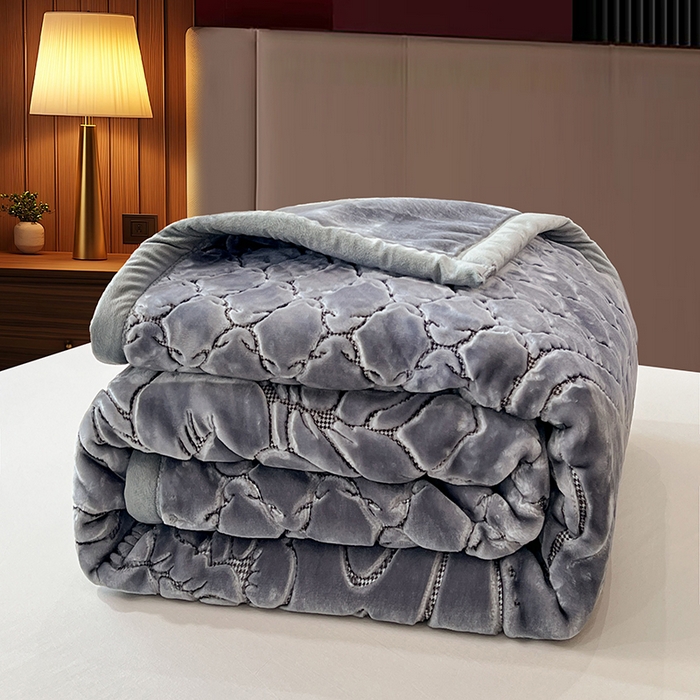 91家纺网 家纺一手货源 找家纺 凯轩毛毯网销专供 2026新款仿刺绣双层加厚压花云毯 深灰色