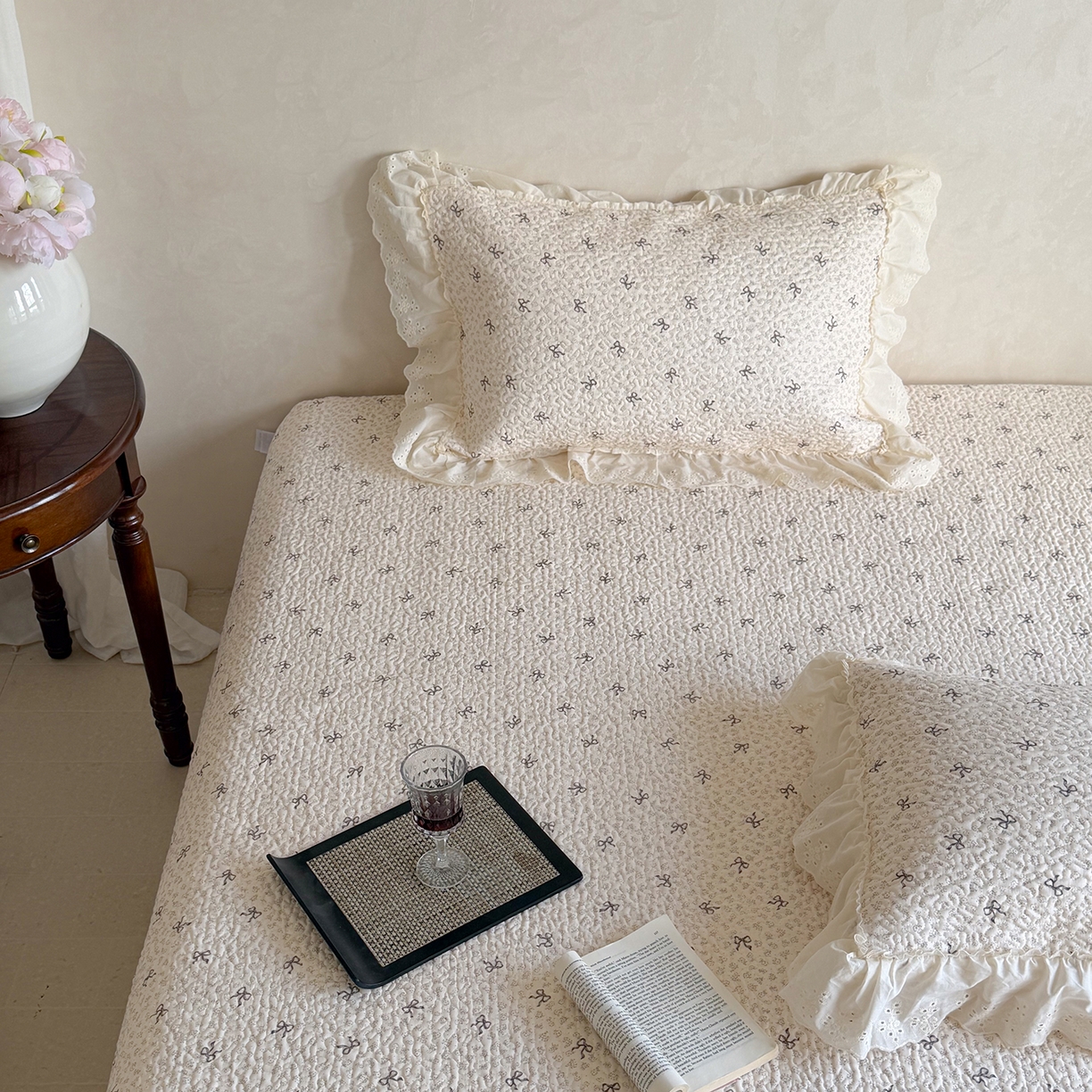 91家纺网 家纺一手货源 找家纺 （总）琳可家居 2026新款印花全棉双层纱床盖棉布花边高温水洗A类标准夹棉可机洗