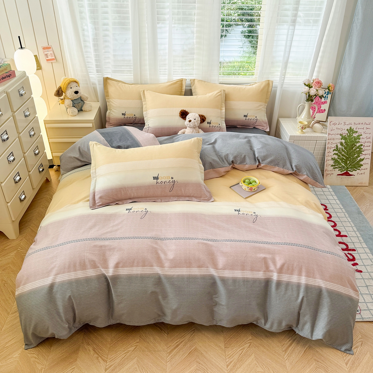 91家纺网 家纺一手货源 找家纺 尚帛 2026新款全棉品质喷气印花爆款四件套 多规格套件 单品系列-四件套 协奏曲-红