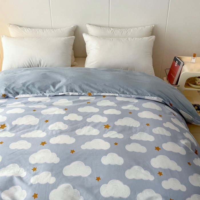 91家纺网 家纺一手货源 找家纺 艾迪尚家纺 2026新款133X76宽幅全棉纯棉印花单品被套 被套单件 踏浪-蓝