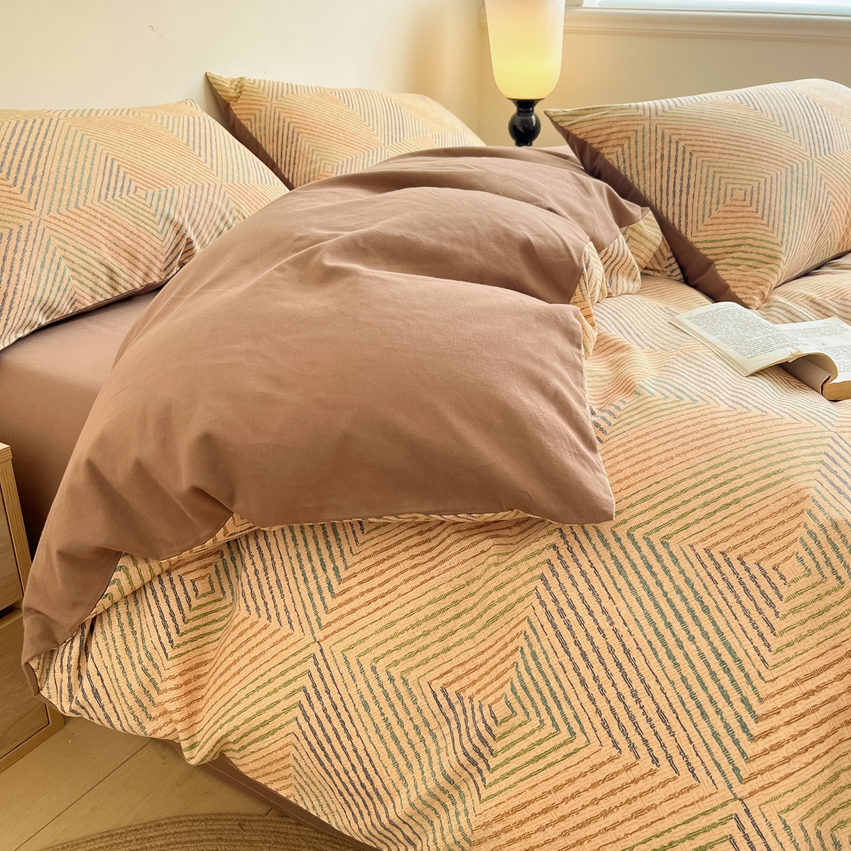 91家纺网 家纺一手货源 找家纺 （总）呗旺鹿 2025新款A类全棉磨毛基础款布达拉宫休闲风四件套