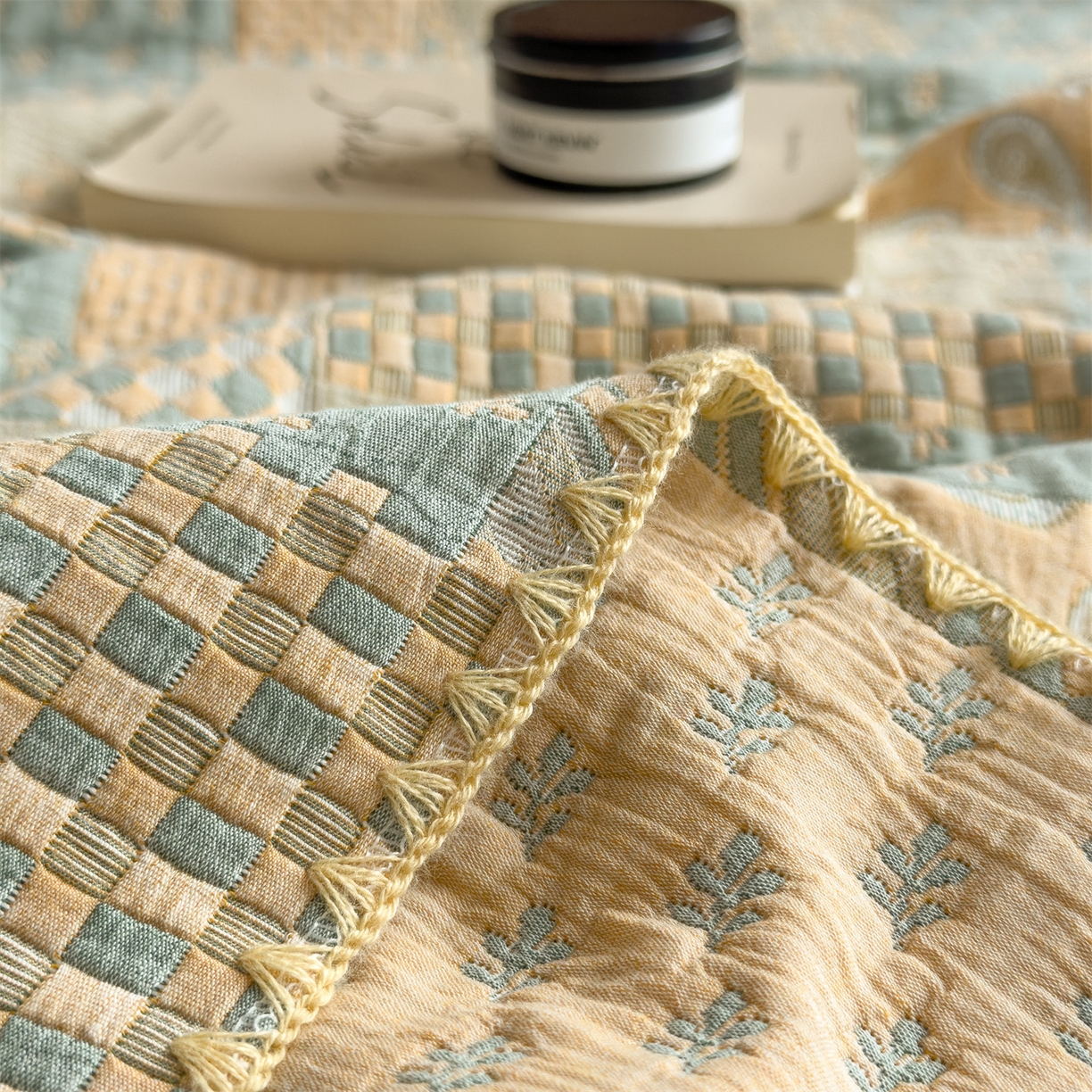 91家纺网 家纺一手货源 找家纺 兄弟坊 2025新款全棉三层纱多功能毛巾被（盖毯床单夏被）棉澜 棉澜-巴黎风情黄