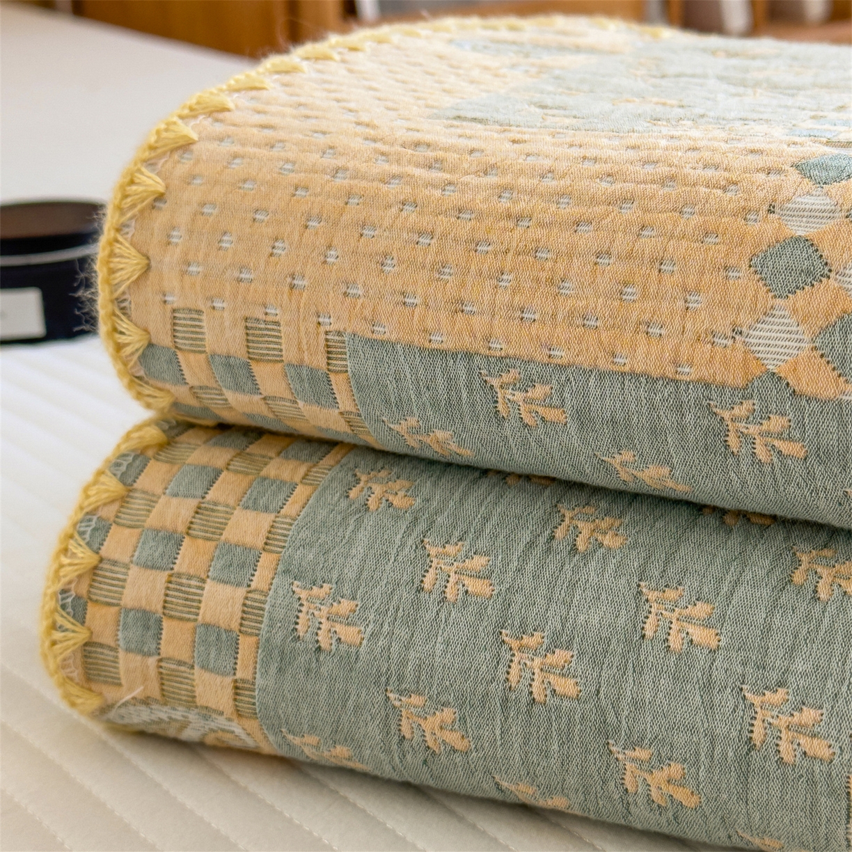 91家纺网 家纺一手货源 找家纺 兄弟坊 2025新款全棉三层纱多功能毛巾被（盖毯床单夏被）棉澜 棉澜-巴黎风情黄