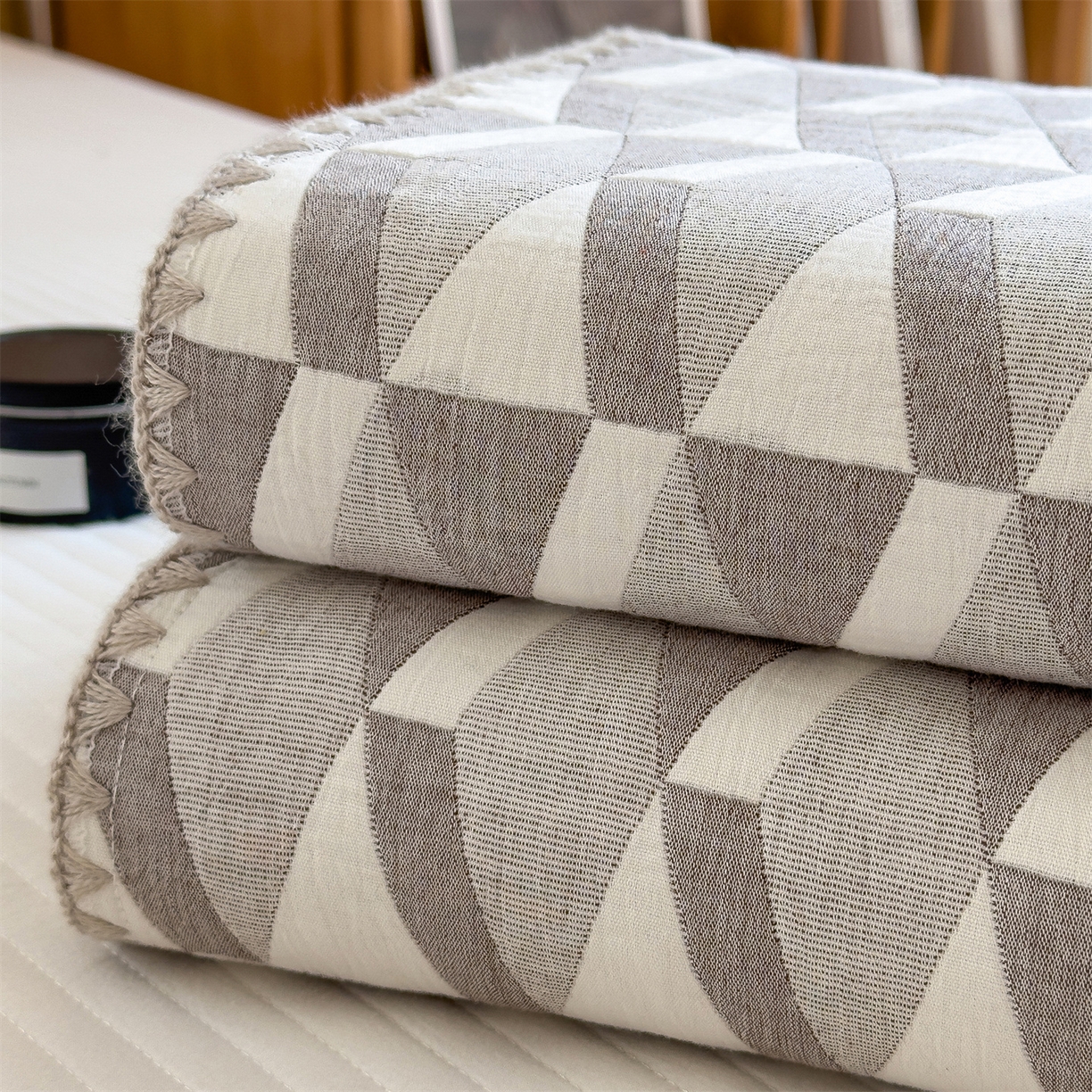 91家纺网 家纺一手货源 找家纺 兄弟坊 2025新款全棉三层纱多功能毛巾被（盖毯床单夏被）棉澜 棉澜-简纹黑白