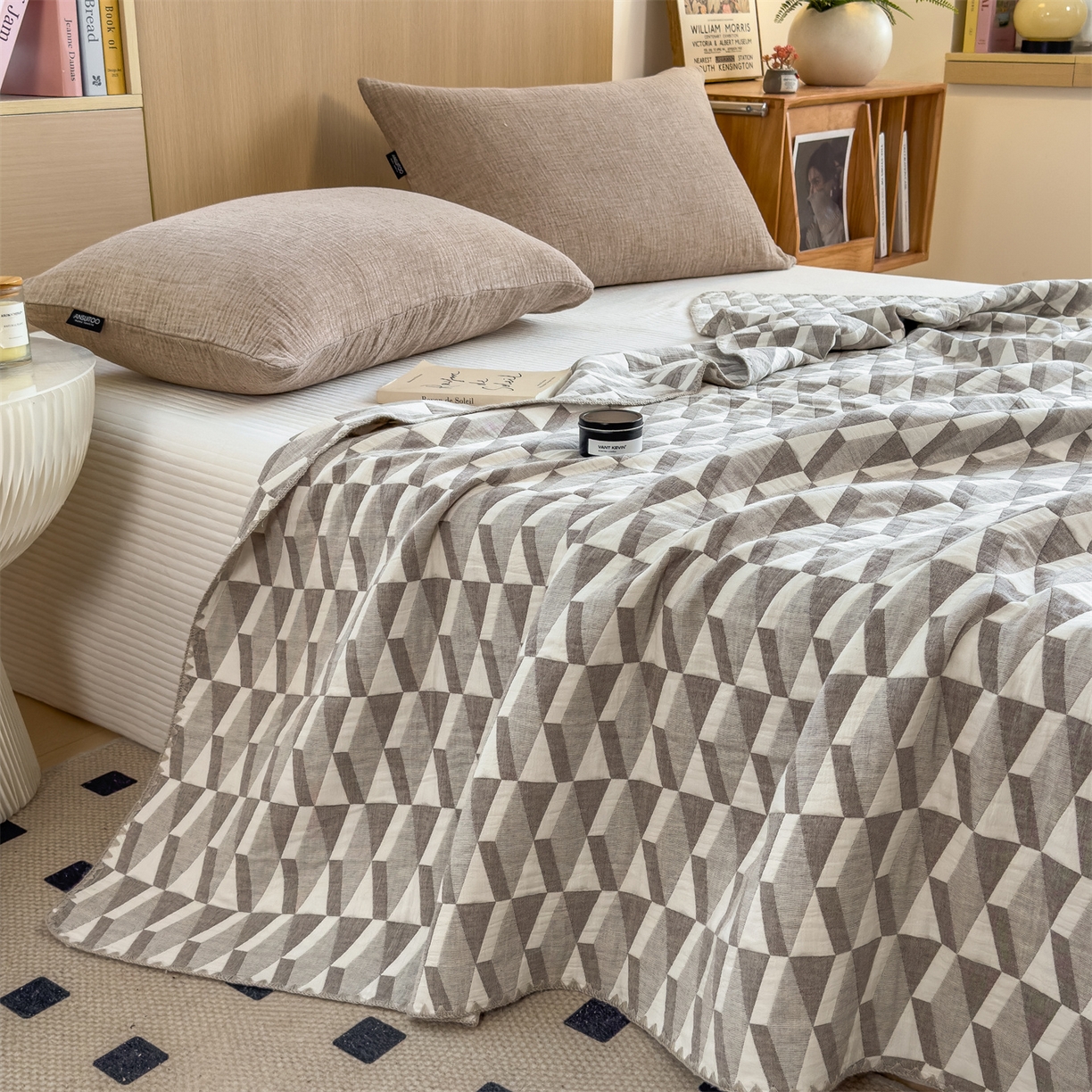 91家纺网 家纺一手货源 找家纺 兄弟坊 2025新款全棉三层纱多功能毛巾被（盖毯床单夏被）棉澜 棉澜-简纹黑白