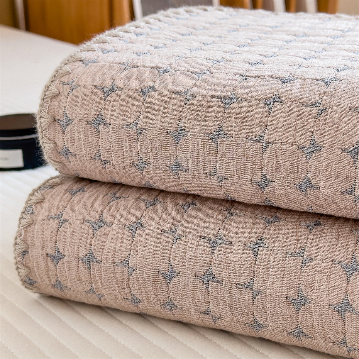 91家纺网 家纺一手货源 找家纺 兄弟坊 2025新款全棉三层纱多功能毛巾被（盖毯床单夏被）棉澜 棉澜-星悦灰