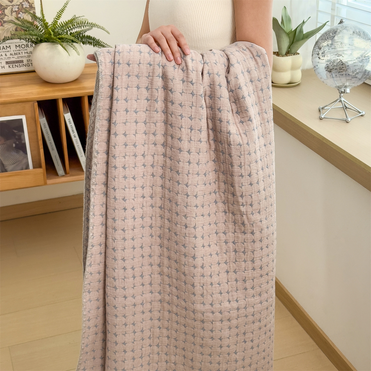 91家纺网 家纺一手货源 找家纺 兄弟坊 2025新款全棉三层纱多功能毛巾被（盖毯床单夏被）棉澜 棉澜-星悦灰