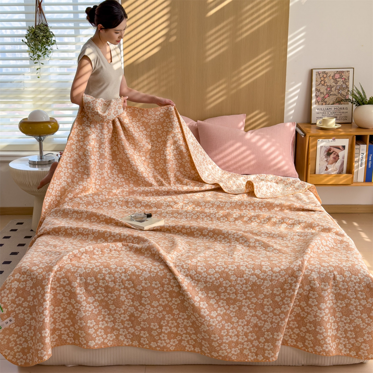 91家纺网 家纺一手货源 找家纺 兄弟坊 2025新款全棉三层纱多功能毛巾被（盖毯床单夏被）棉澜 棉澜-花海浅橙