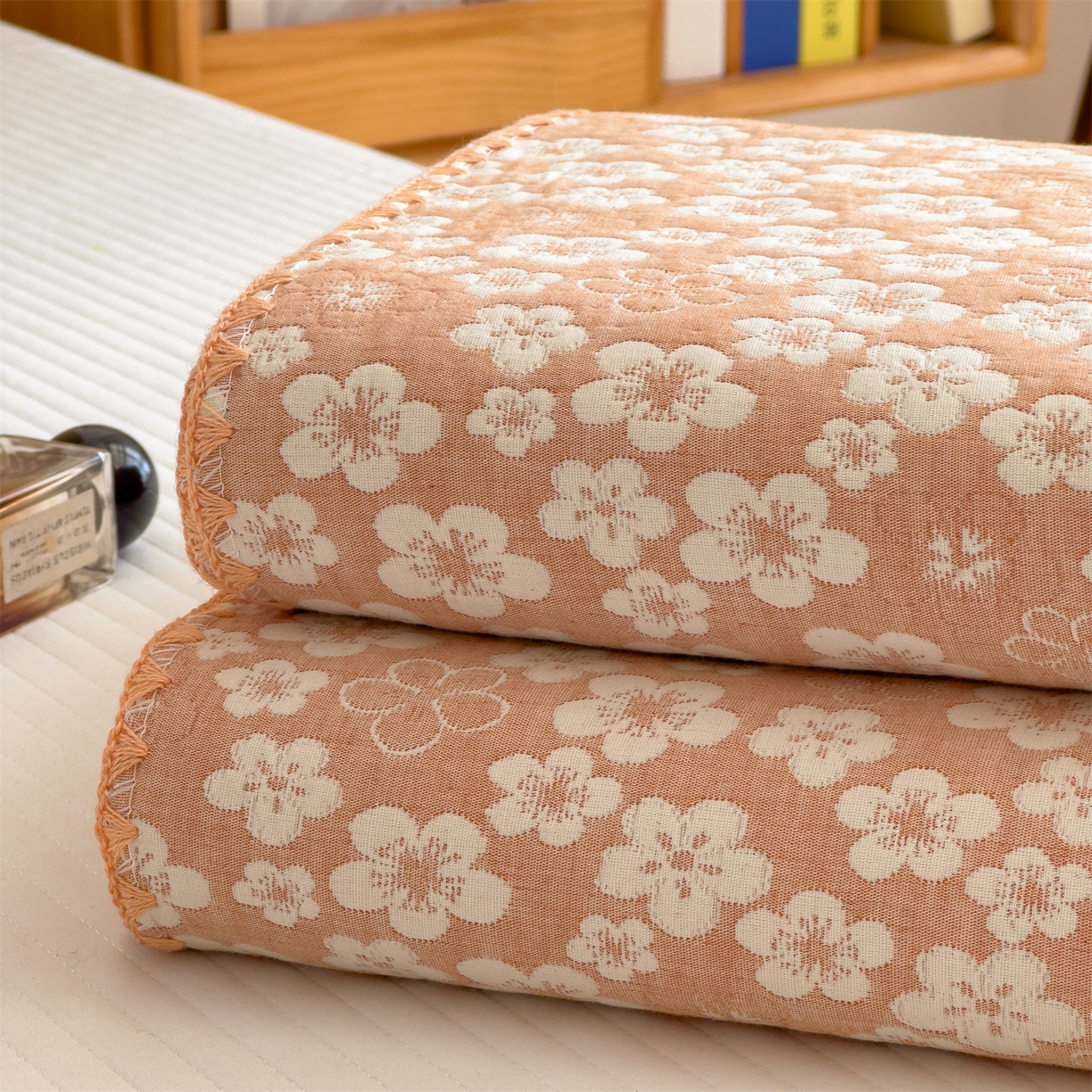 91家纺网 家纺一手货源 找家纺 兄弟坊 2025新款全棉三层纱多功能毛巾被（盖毯床单夏被）棉澜 棉澜-花海浅橙