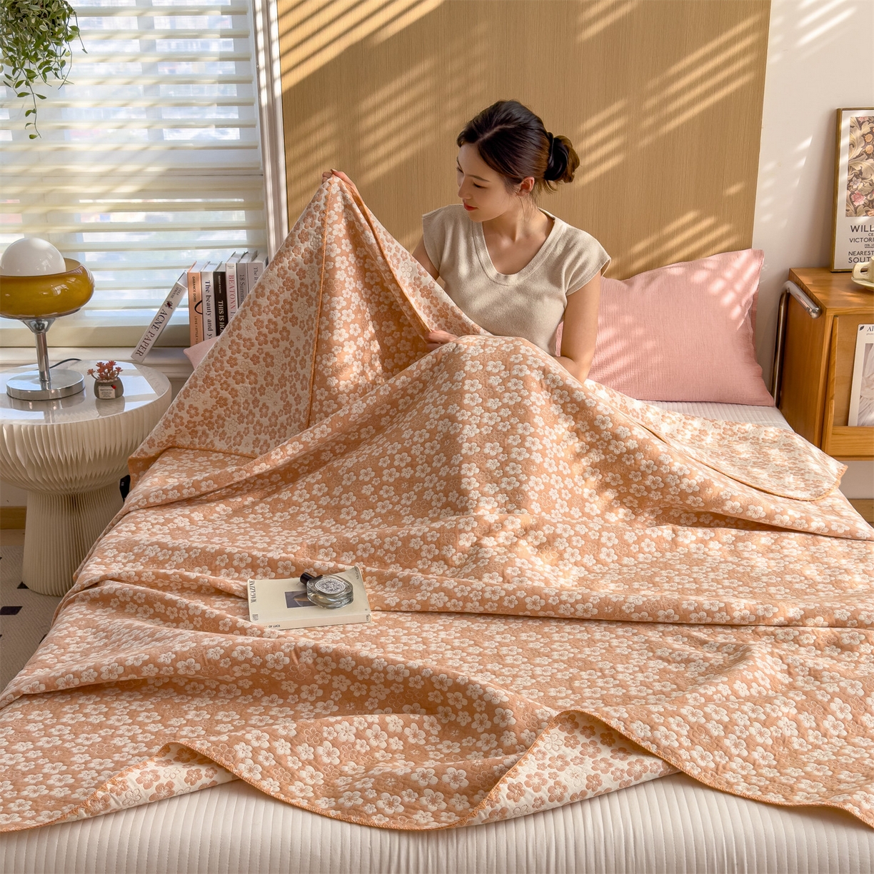 91家纺网 家纺一手货源 找家纺 兄弟坊 2025新款全棉三层纱多功能毛巾被（盖毯床单夏被）棉澜 棉澜-花海浅橙