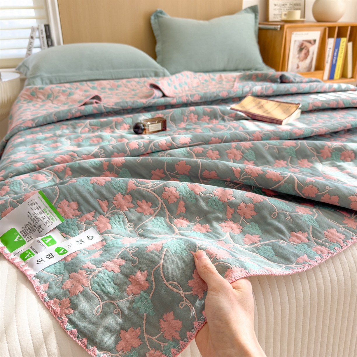 91家纺网 家纺一手货源 找家纺 兄弟坊 2025新款全棉三层纱多功能毛巾被（盖毯床单夏被）棉澜 棉澜-枫叶灰粉