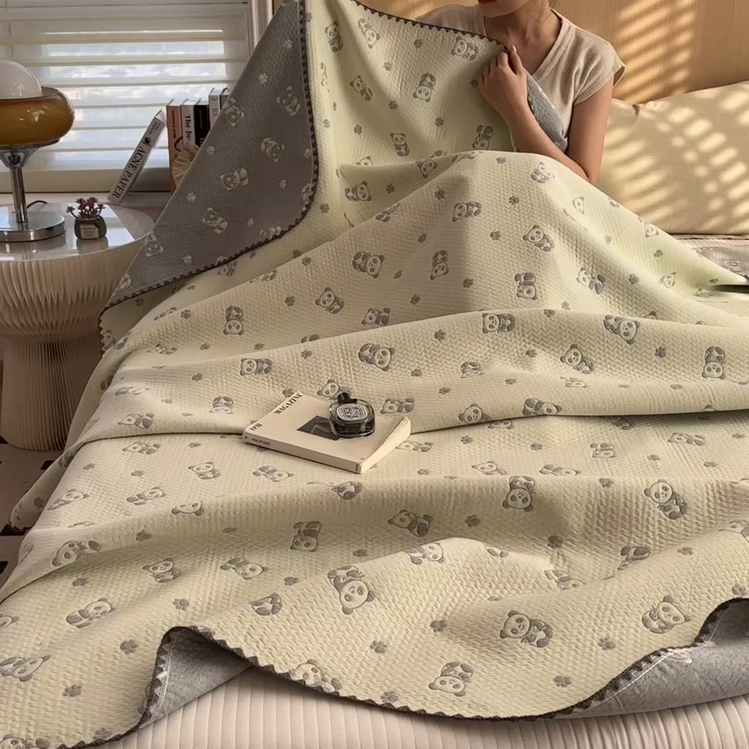 91家纺网 家纺一手货源 找家纺 兄弟坊 2025新款全棉三层纱多功能毛巾被（盖毯床单夏被）棉澜 棉澜-小熊猫