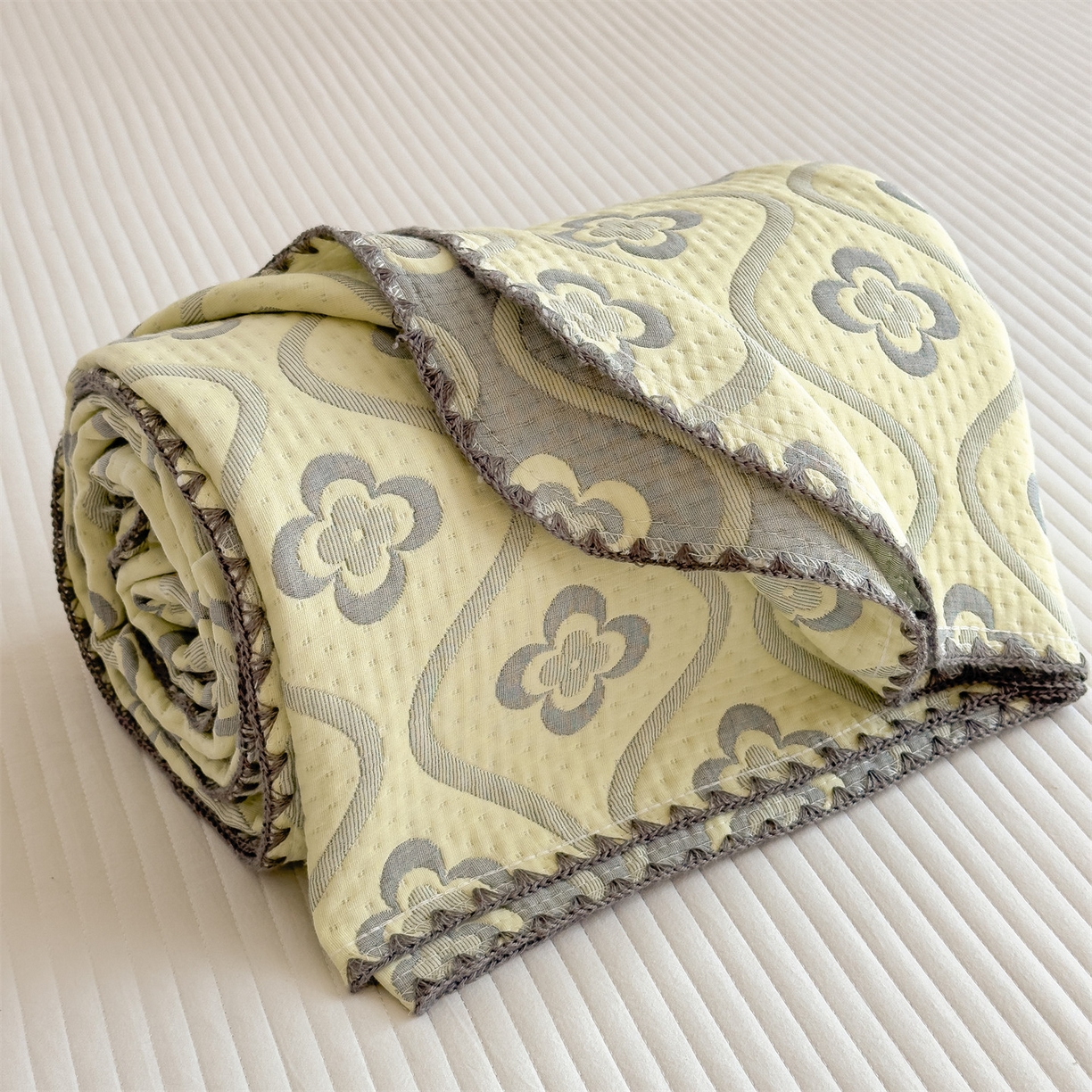 91家纺网 家纺一手货源 找家纺 兄弟坊 2025新款全棉三层纱多功能毛巾被（盖毯床单夏被）棉澜 棉澜-幸运草