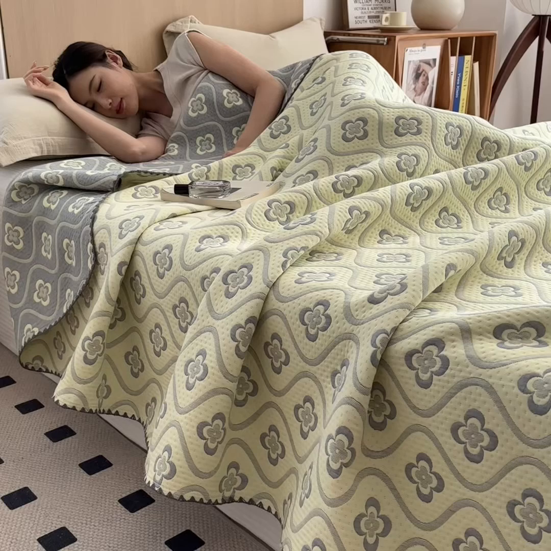 91家纺网 家纺一手货源 找家纺 兄弟坊 2025新款全棉三层纱多功能毛巾被（盖毯床单夏被）棉澜 棉澜-幸运草