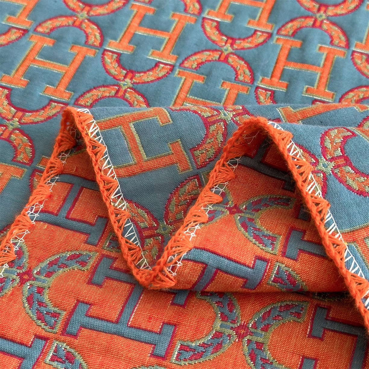 91家纺网 家纺一手货源 找家纺 兄弟坊 2025新款全棉三层纱多功能毛巾被（盖毯床单夏被）棉澜 棉澜-字母H-蓝