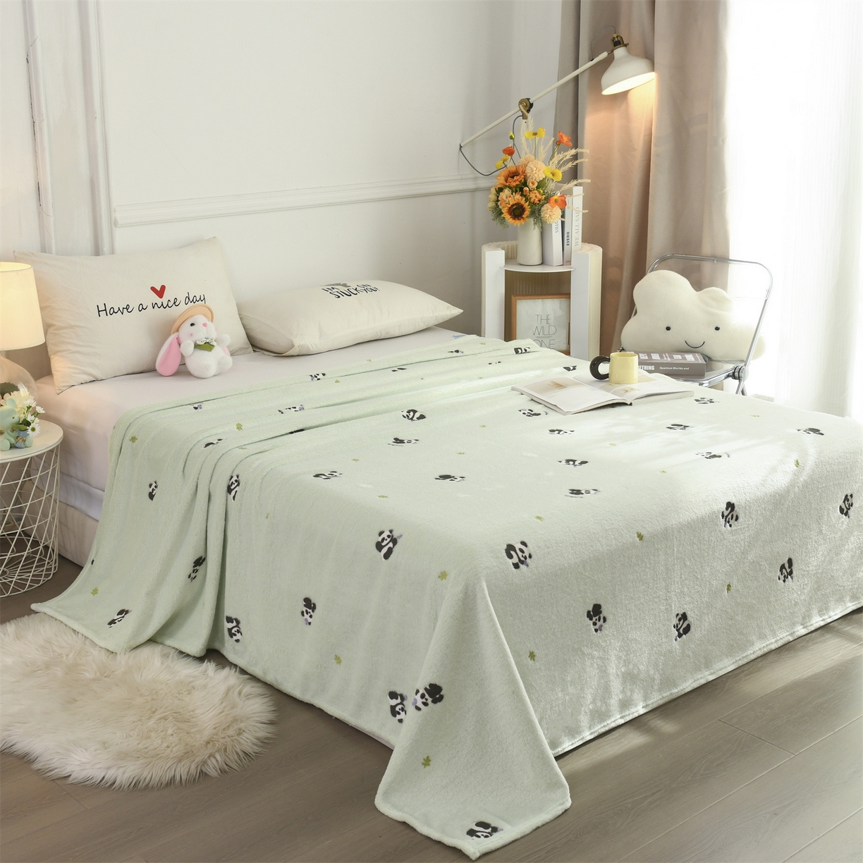 91家纺网 家纺一手货源 找家纺 恋绒家纺 2025新款云朵绒毛毯毯子多铺盖多功能盖毯绒 熊猫-绿