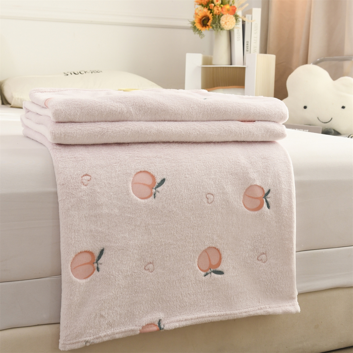 91家纺网 家纺一手货源 找家纺 恋绒家纺 2025新款云朵绒毛毯毯子多铺盖多功能盖毯绒 水蜜桃-粉
