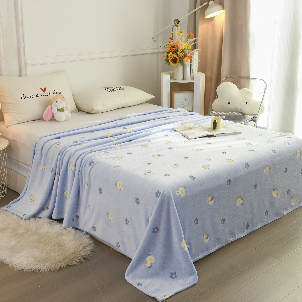 91家纺网 家纺一手货源 找家纺 恋绒家纺 2025新款云朵绒毛毯毯子多铺盖多功能盖毯绒 兰花小鸭