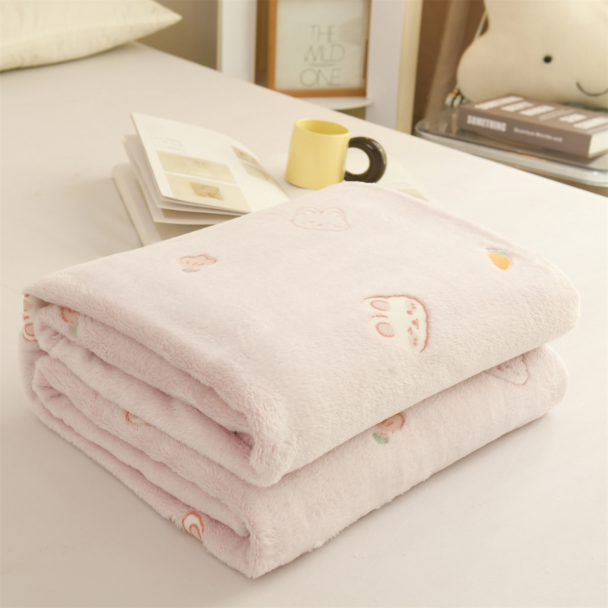 91家纺网 家纺一手货源 找家纺 恋绒家纺 2025新款云朵绒毛毯毯子多铺盖多功能盖毯绒 小兔-粉