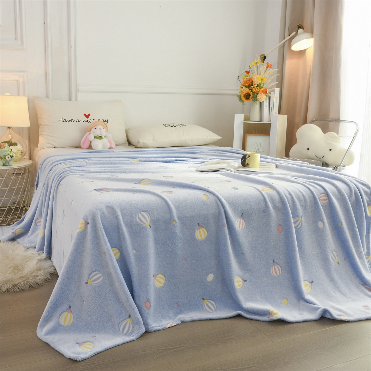 91家纺网 家纺一手货源 找家纺 恋绒家纺 2025新款云朵绒毛毯毯子多铺盖多功能盖毯绒 热气球-兰