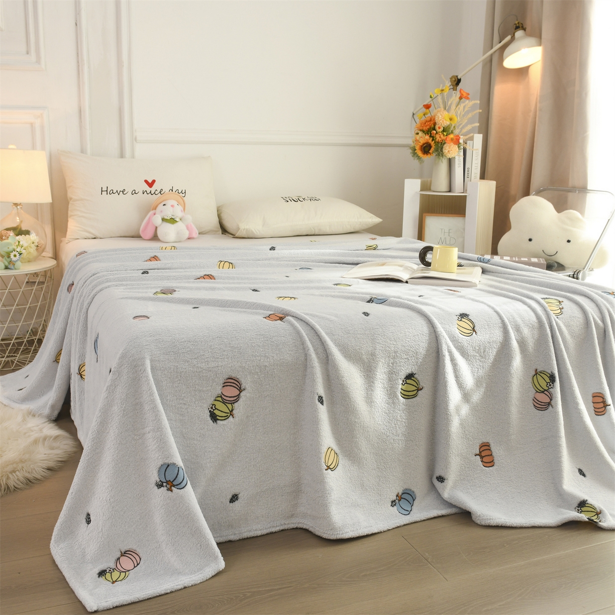 91家纺网 家纺一手货源 找家纺 恋绒家纺 2025新款云朵绒毛毯毯子多铺盖多功能盖毯绒 南瓜-灰