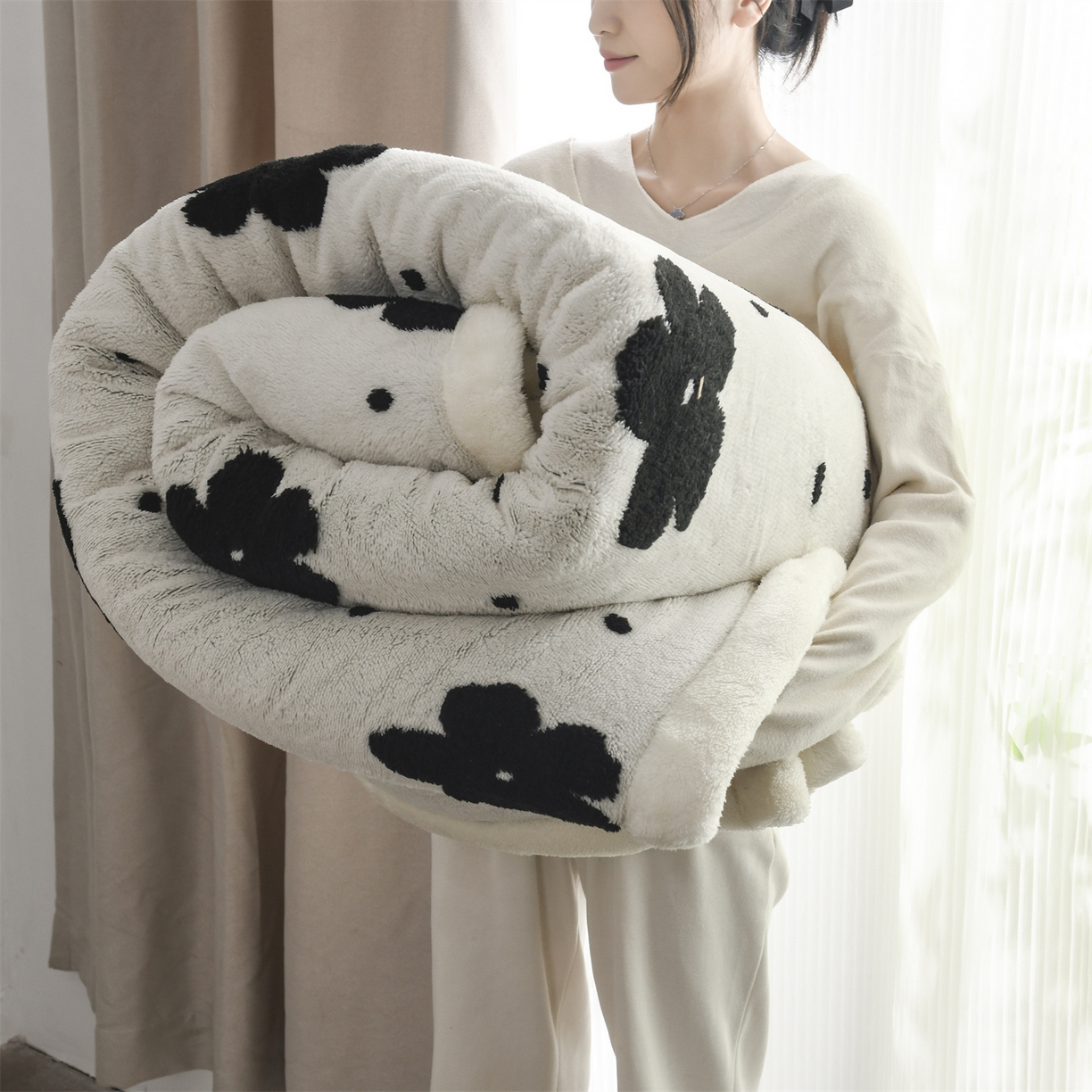 91家纺网 家纺一手货源 找家纺 恋绒家纺 2025新款阳离子三层舒棉绒毛毯毯子 幕朵