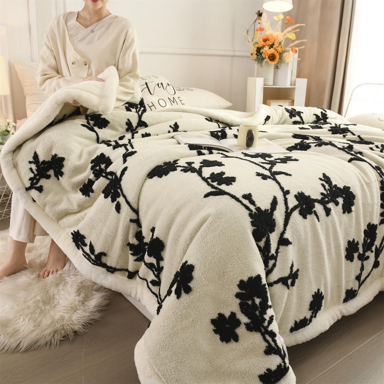 91家纺网 家纺一手货源 找家纺 恋绒家纺 2025新款阳离子三层舒棉绒毛毯毯子 复古花枝