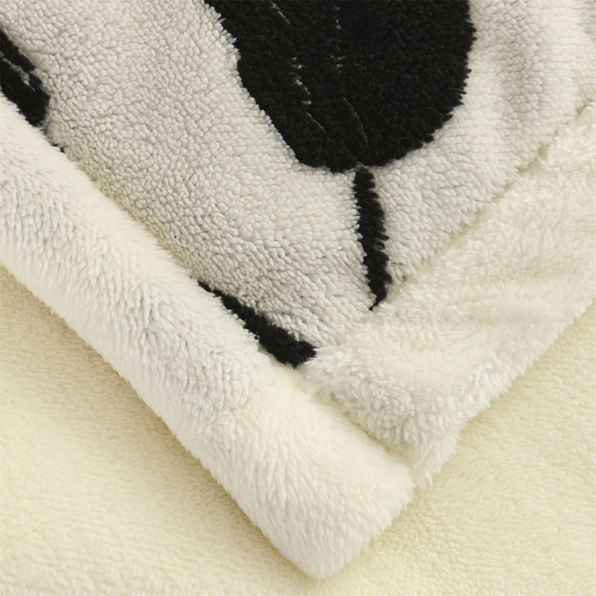 91家纺网 家纺一手货源 找家纺 恋绒家纺 2025新款阳离子三层舒棉绒毛毯毯子 郁金香