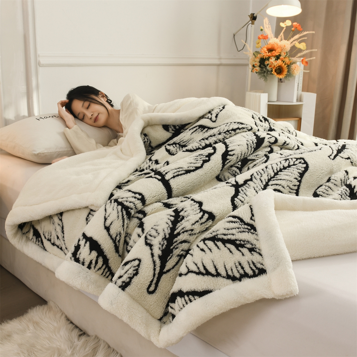 91家纺网 家纺一手货源 找家纺 恋绒家纺 2025新款阳离子三层舒棉绒毛毯毯子 蕉叶白