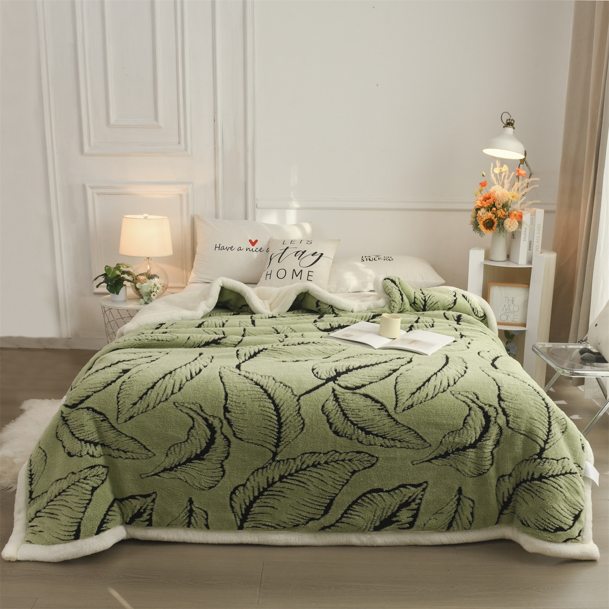 91家纺网 家纺一手货源 找家纺 恋绒家纺 2025新款阳离子三层舒棉绒毛毯毯子 蕉叶绿