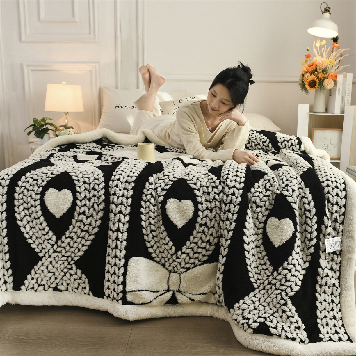 91家纺网 家纺一手货源 找家纺 恋绒家纺 2025新款阳离子三层舒棉绒毛毯毯子 爱心结