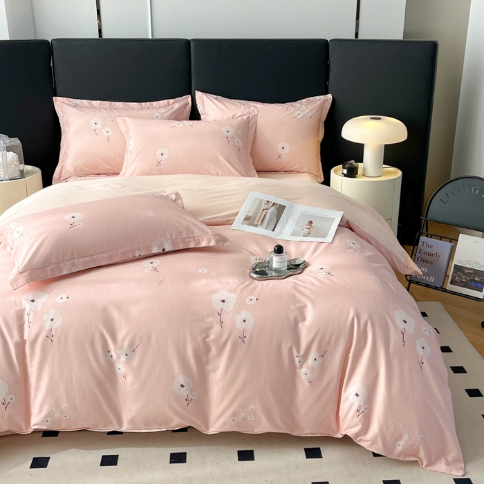 91家纺网 家纺一手货源 找家纺 艾迪尚家纺 2026新款133X76宽幅全棉纯棉印花四件套（有单品 可定制） 南意-粉