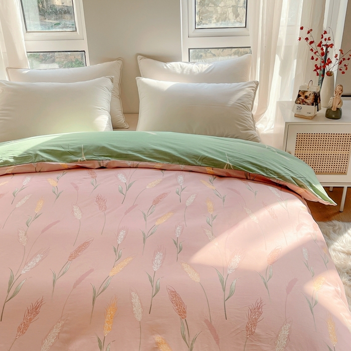 91家纺网 家纺一手货源 找家纺 艾迪尚家纺 2026新款133X76宽幅全棉纯棉印花四件套（有单品 可定制） 秋言—粉