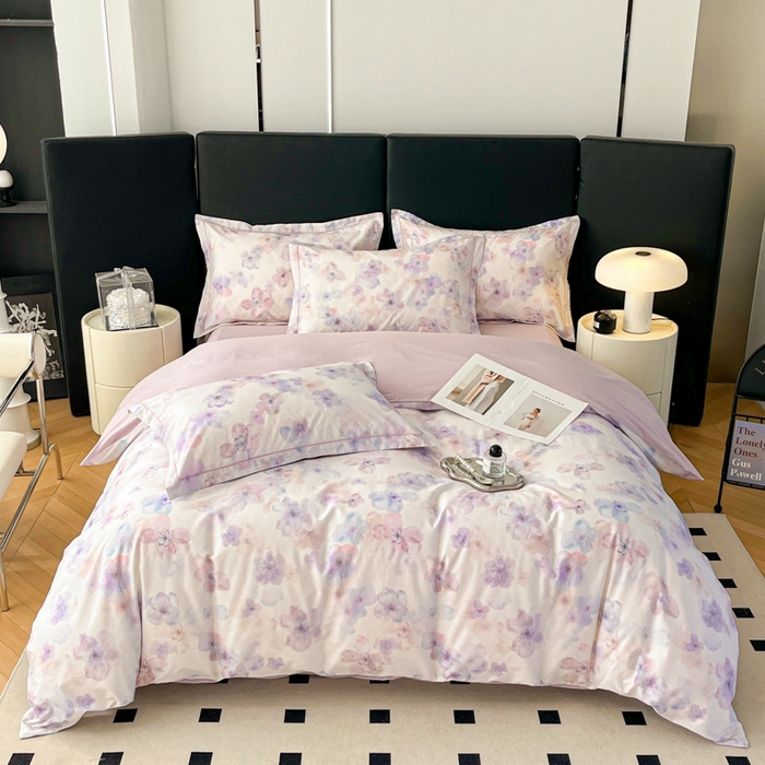 91家纺网 家纺一手货源 找家纺 艾迪尚家纺 2026新款133X76宽幅全棉纯棉印花四件套（有单品 可定制） 若芙-兰