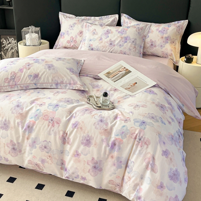 91家纺网 家纺一手货源 找家纺 艾迪尚家纺 2026新款133X76宽幅全棉纯棉印花四件套（有单品 可定制） 若芙-兰