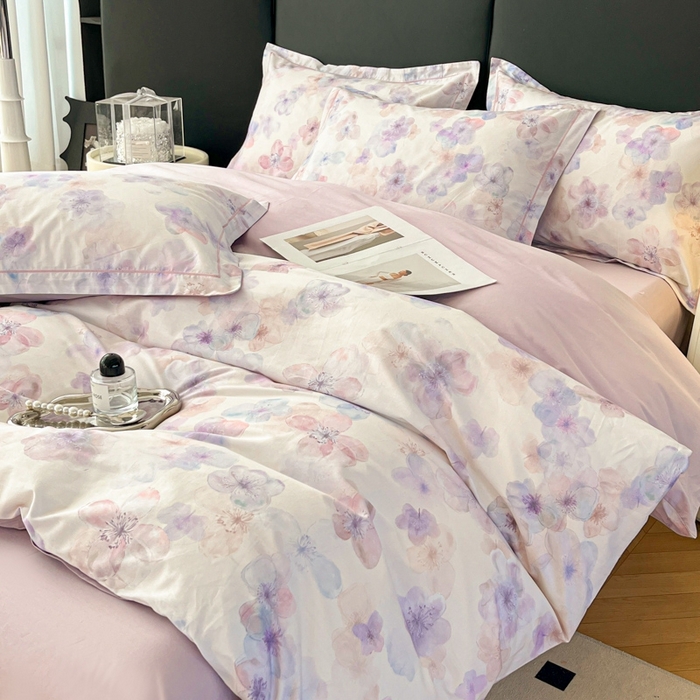 91家纺网 家纺一手货源 找家纺 艾迪尚家纺 2026新款133X76宽幅全棉纯棉印花四件套（有单品 可定制） 若芙-兰