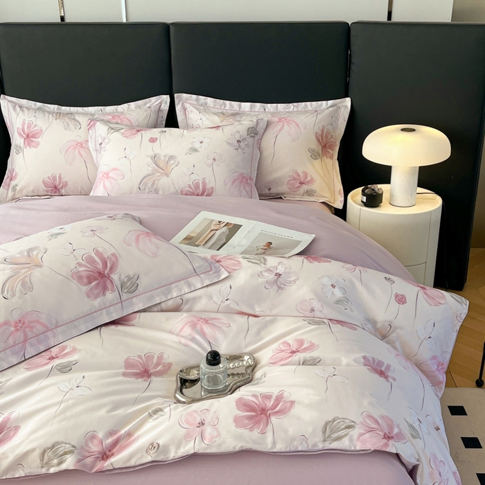 91家纺网 家纺一手货源 找家纺 艾迪尚家纺 2026新款133X76宽幅全棉纯棉印花四件套（有单品 可定制） 盛夏-紫