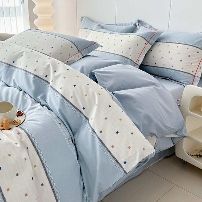 91家纺网 家纺一手货源 找家纺 艾迪尚家纺 2026新款133X76宽幅全棉纯棉印花四件套（有单品 可定制） 时尚韵律-蓝