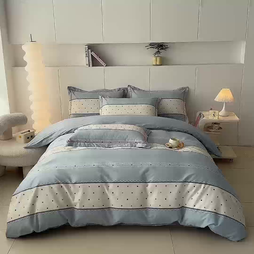 91家纺网 家纺一手货源 找家纺 艾迪尚家纺 2026新款133X76宽幅全棉纯棉印花四件套（有单品 可定制） 时尚韵律-蓝