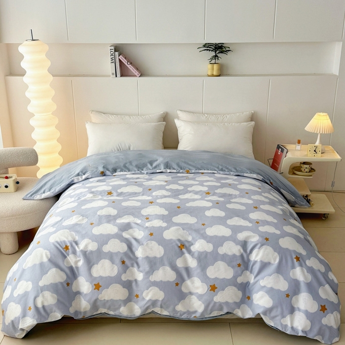 91家纺网 家纺一手货源 找家纺 艾迪尚家纺 2026新款133X76宽幅全棉纯棉印花四件套（有单品 可定制） 踏浪-蓝