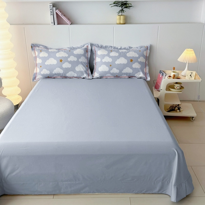 91家纺网 家纺一手货源 找家纺 艾迪尚家纺 2026新款133X76宽幅全棉纯棉印花四件套（有单品 可定制） 踏浪-蓝